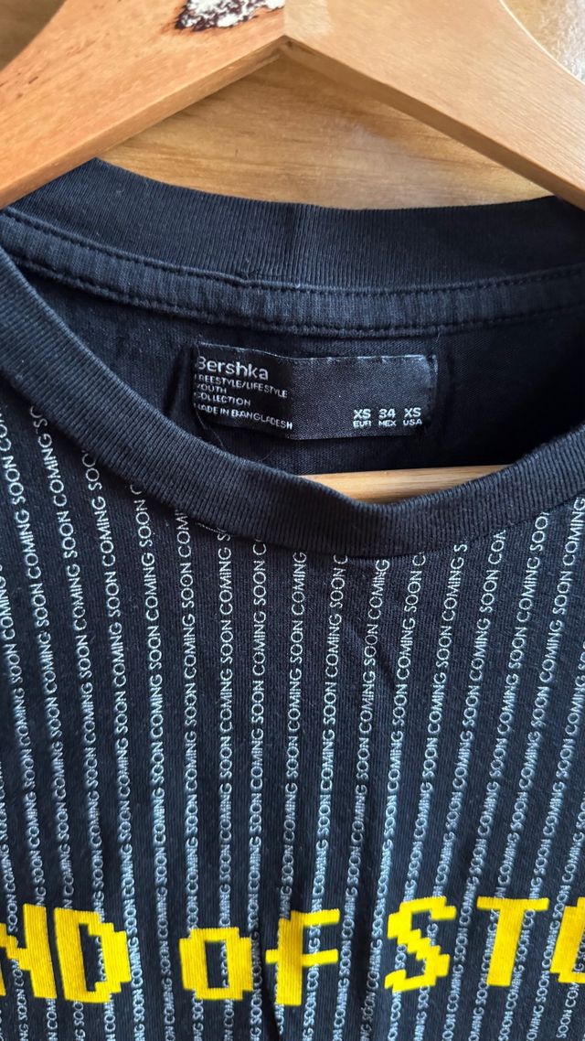 Camiseta Bershka End of Story XS