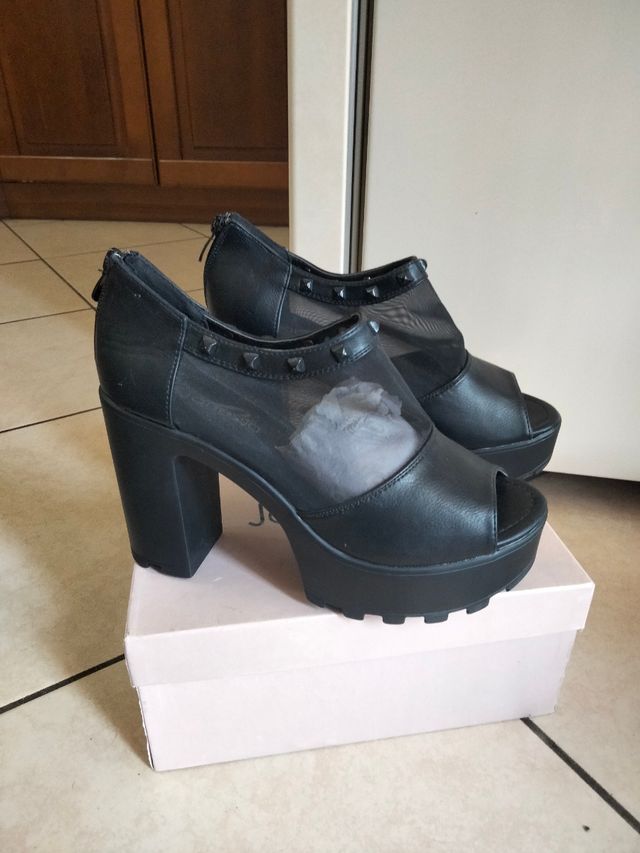 Sandali neri platform con zeppa