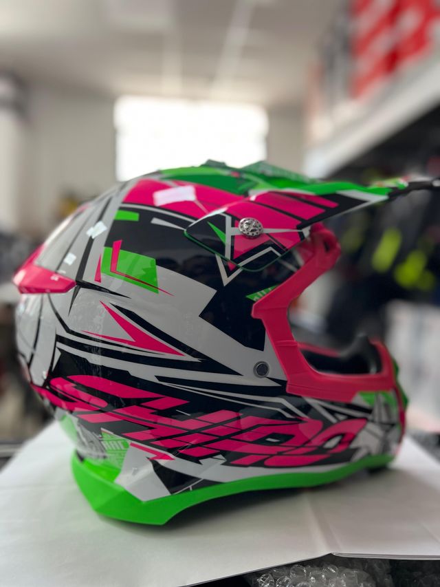 Oferta especial : SHIRO THUNDER 3 ROSA VERDE