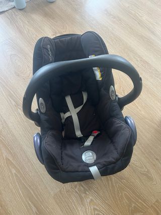 Maxi-Cosi portabebés + funda