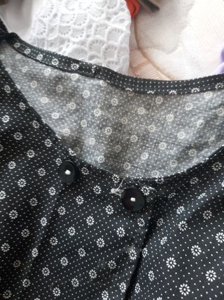 Bata negra y blanca - fresquita