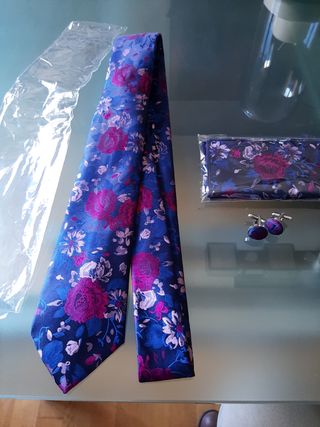 Corbata y pañuelo | Azul y morado
