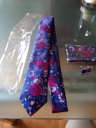 Corbata y pañuelo | Azul y morado