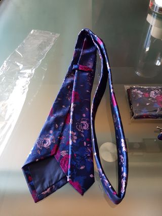Corbata y pañuelo | Azul y morado