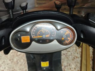 Yamaha Majesty 125cc: Scooter usado.