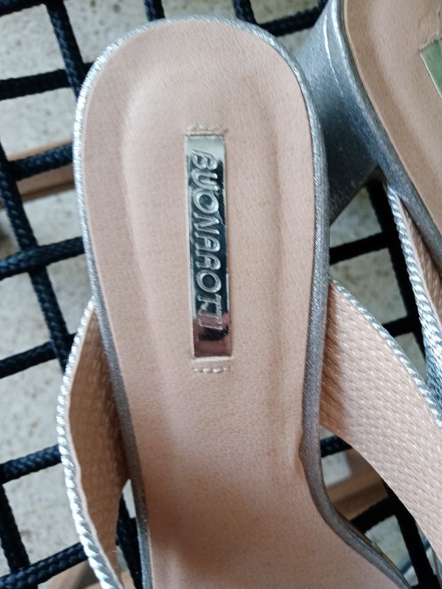 Sandalias de "Buonarotti".