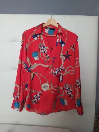 Camisa Zara roja raso