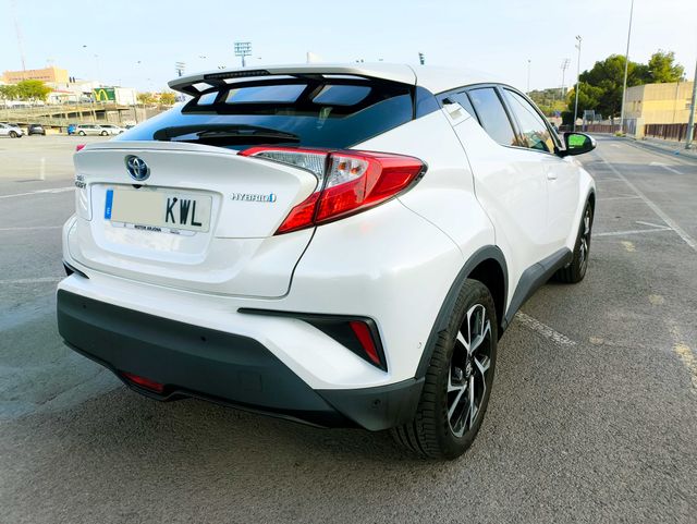 Toyota C-HR 2019 POCOS KMS EXCELENTE ESTADO EXTRAS