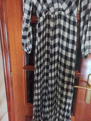 Vestido GUESS cuadros blanco-negro