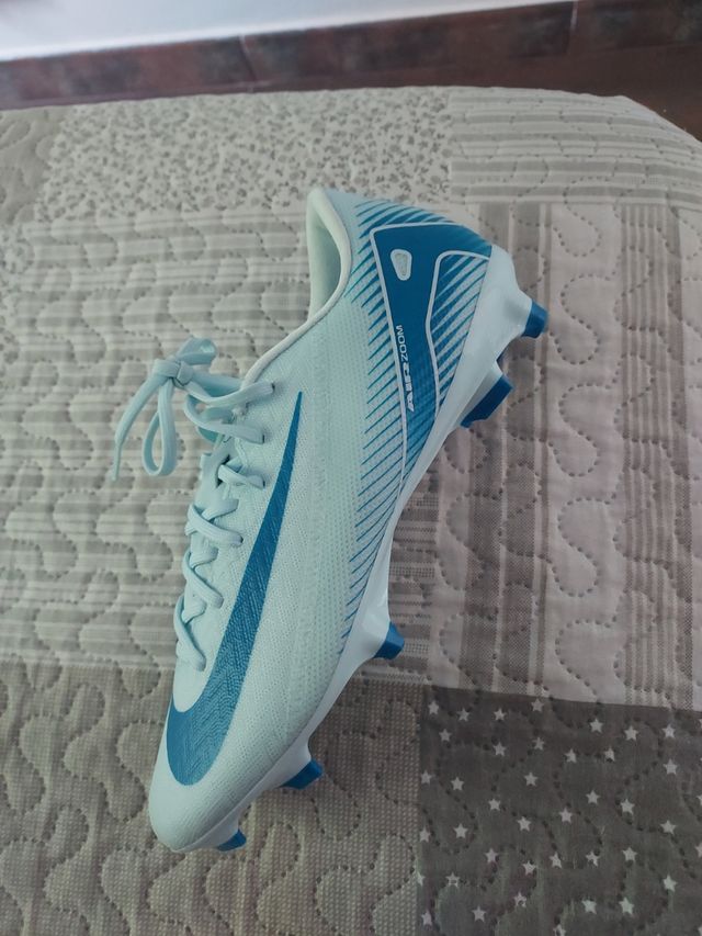 Botas Nike Zoom Vapor 16 Academy TF