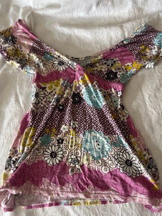 Blusa flores multicolor