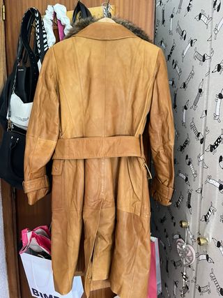 Chaqueta piel marrón larga