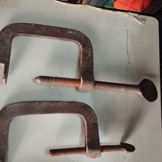 3 Stringenti antichi in ferro