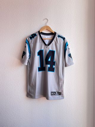 Camiseta Nike NFL Carolina Panthers M de segunda mano por 90 EUR