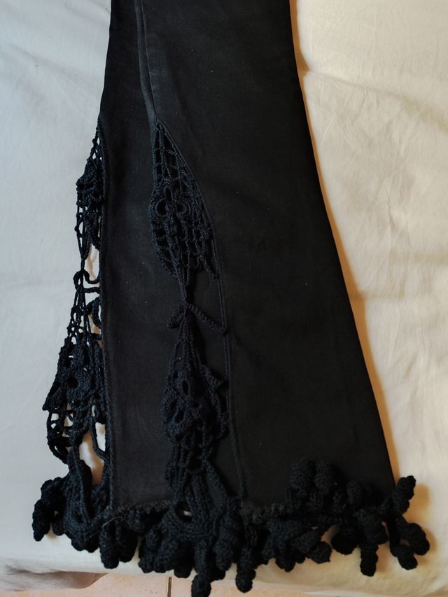 Pantalones negros encaje -talla S:2€