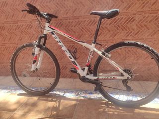 Bicicleta montaña BH
