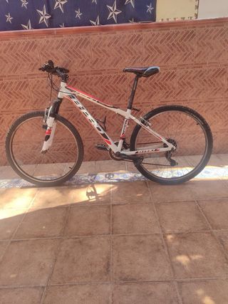 Bicicleta montaña BH