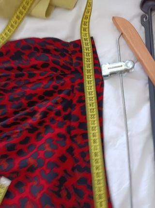 Falda midi Zara - leopardo rojo