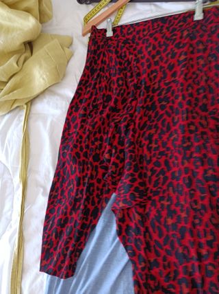 Falda midi Zara - leopardo rojo