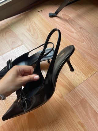 Sandalias Zara negras tacón bajo