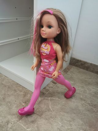 Muñeca Candy pink tipo Nancy