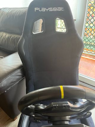 VOLANTE Y PEDALES HORI INALAMBRICOS PARA PS4 