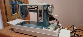 Máquina coser AlfaMatic vintage