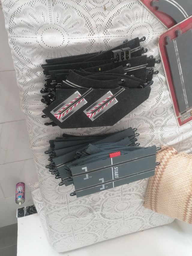 Curvas retas Scalextric Tyco
Técnica Scalextric