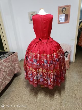 Traje regional huertana rojo