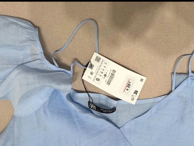 Blusa Zara azul S - volantes