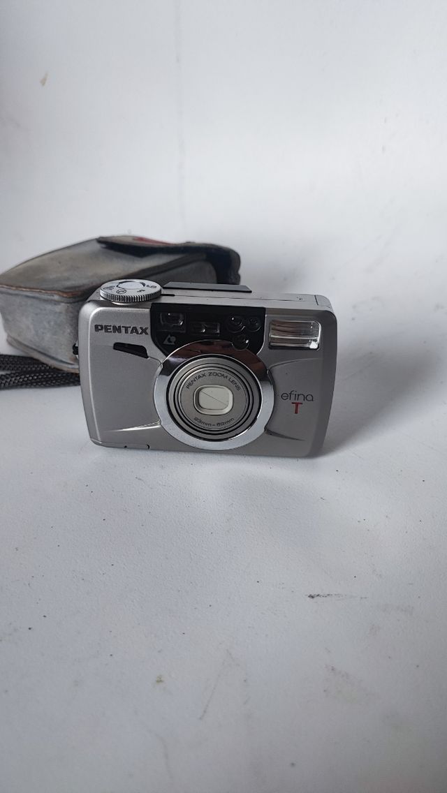 Cámara PENTAX efina T