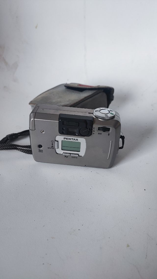 Cámara PENTAX efina T