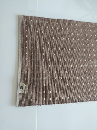 Camino de mesa beige banak