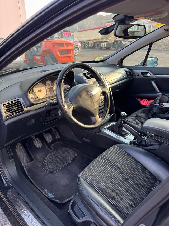 Peugeot 407