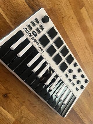 AKAI MPK Mini - Teclado MIDI