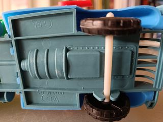 Camión de juguete antiguo. vecchio giocattolo. Toy