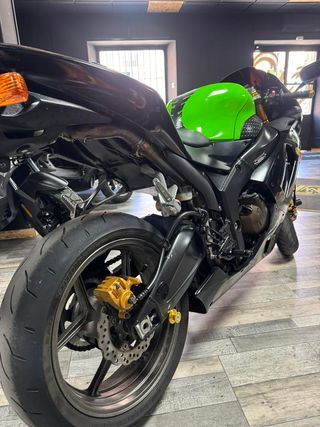 KAWASAKI NINJA ZX6R 2006 . (25kw en ficha)