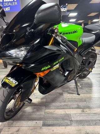 KAWASAKI NINJA ZX6R 2006 . (25kw en ficha)
