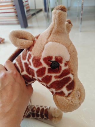 Jirafa peluche gigante