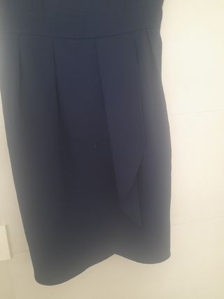 Vestido azul marino fiesta.