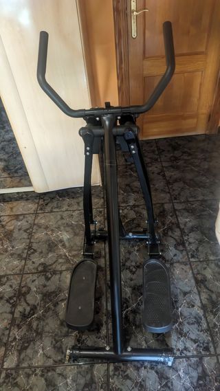Bicicleta estática ejercicio