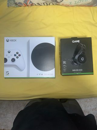 Xbox Series S 512GB Bianca + Cuffie MH-X400