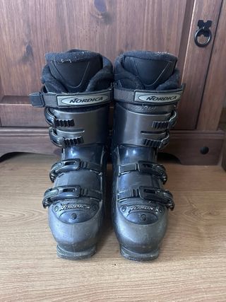 Botas Esquí Nordica T3 7.7
