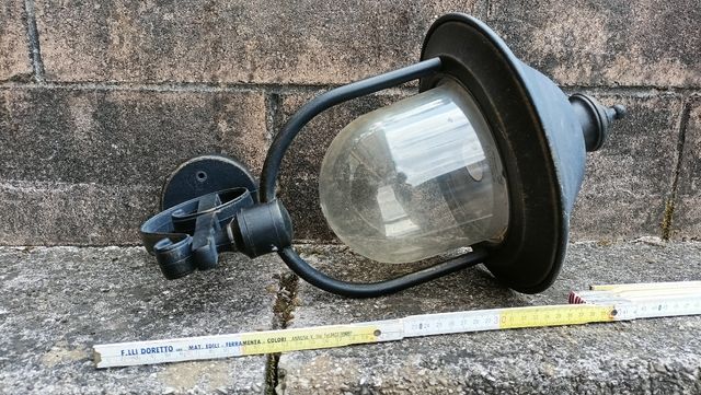 Lampada da esterno metallo vetro