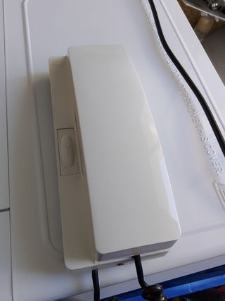 Telefonillo blanco