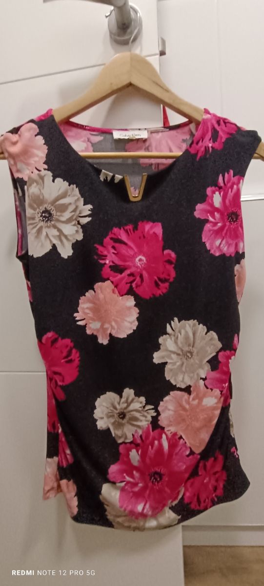 Blusa Calvin Klein floral