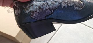 Stivaletti donna marca Dora.