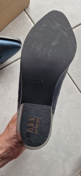 Stivaletti donna marca Dora.