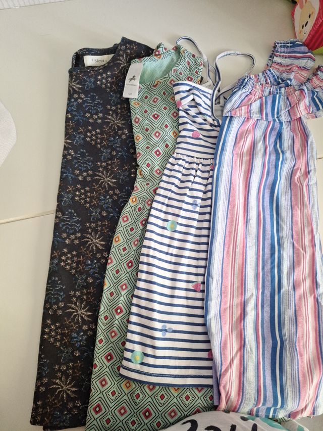 Vestidos niña (6-7 años) - 4 piezas