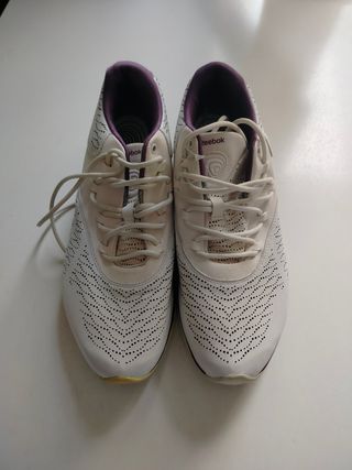 Zapatillas Reebok blancas y moradas - 39